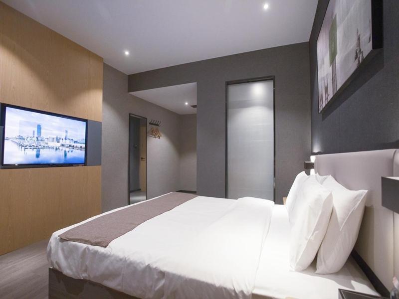 Thank Inn Chain Hotel Hunan Huaihua Hecheng District South High Speed Rail Station Екстер'єр фото